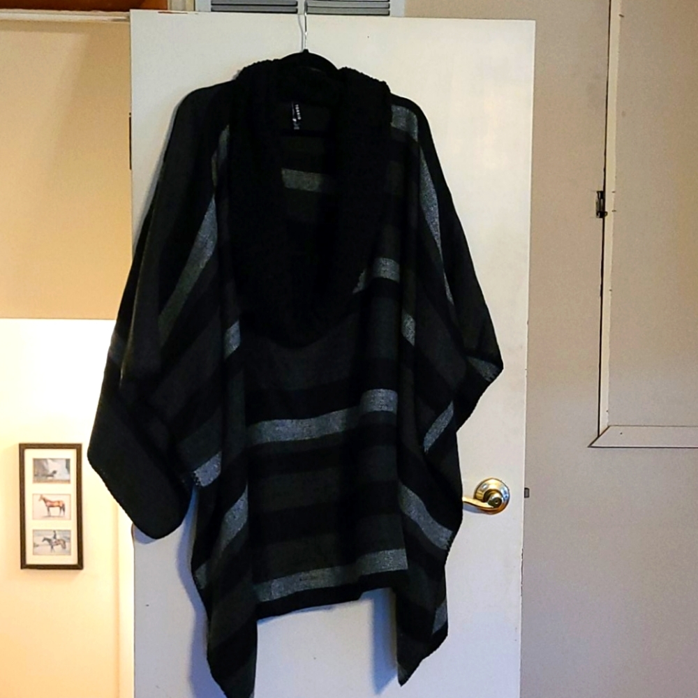 Torrid Black and Grey Poncho